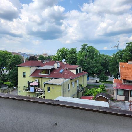 Apartman Buzanova 001 Διαμέρισμα Ζάγκρεμπ Εξωτερικό φωτογραφία