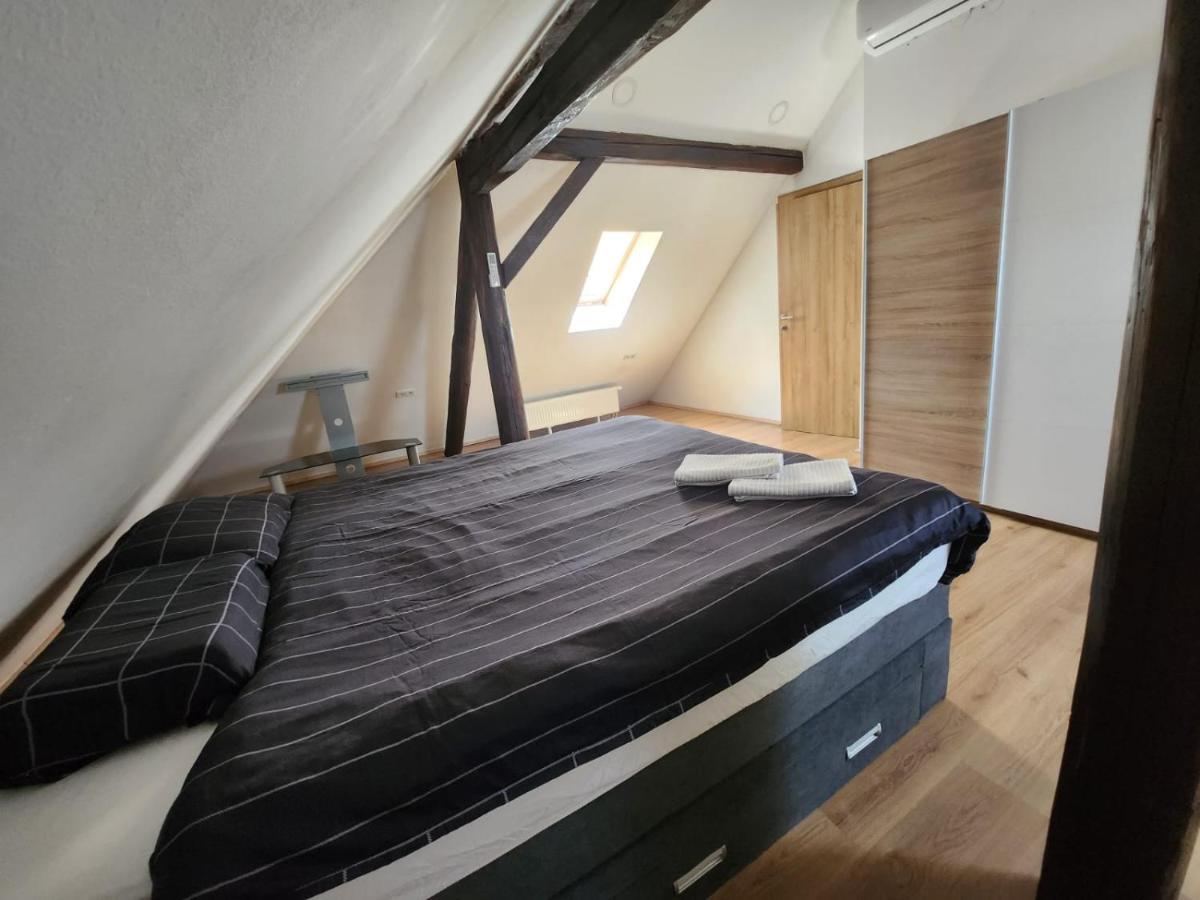 Apartman Buzanova 001 Διαμέρισμα Ζάγκρεμπ Εξωτερικό φωτογραφία